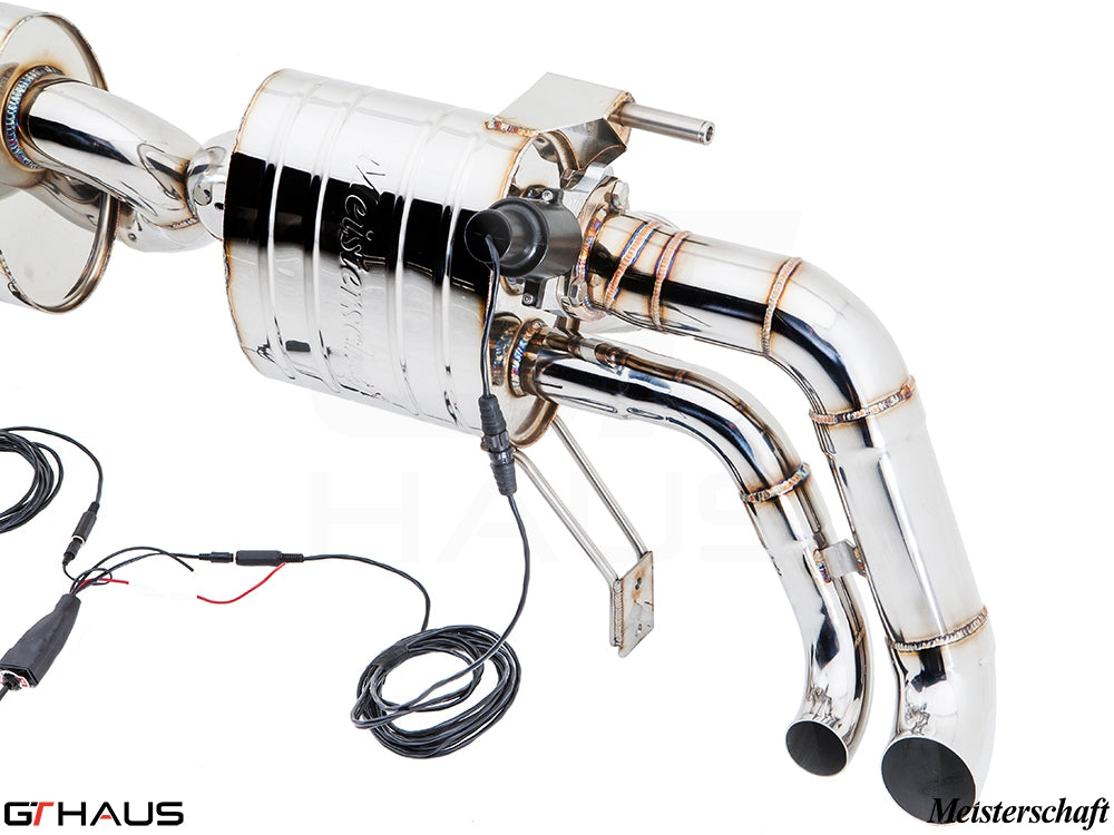 Premium Meisterschaft exhaust system for Audi R8 Coupe/Roadster V10, featuring polished stainless steel construction and electronic valve control.