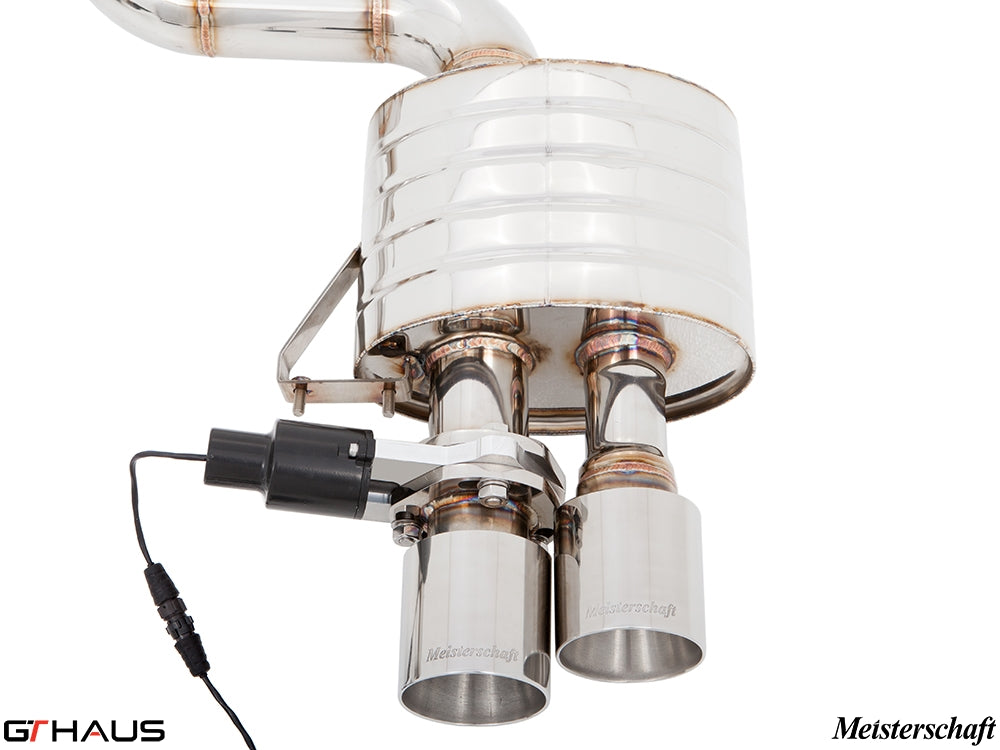 Premium Meisterschaft exhaust system for Ferrari F599 GTB/GTO V12 Coupe, featuring polished stainless steel and electronic valve control.