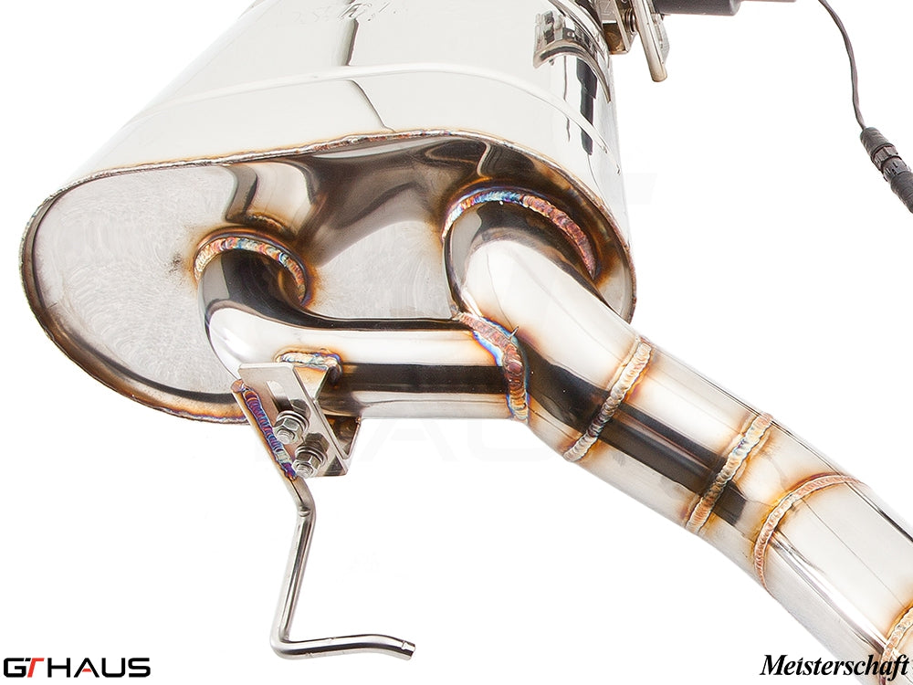 Premium exhaust system for BMW F12/F13 650i featuring stainless steel construction and precision welding details.